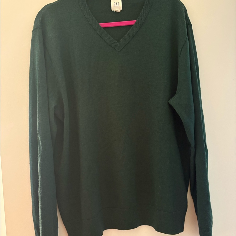 GAP Men's Forest Green V-Neck Sweater